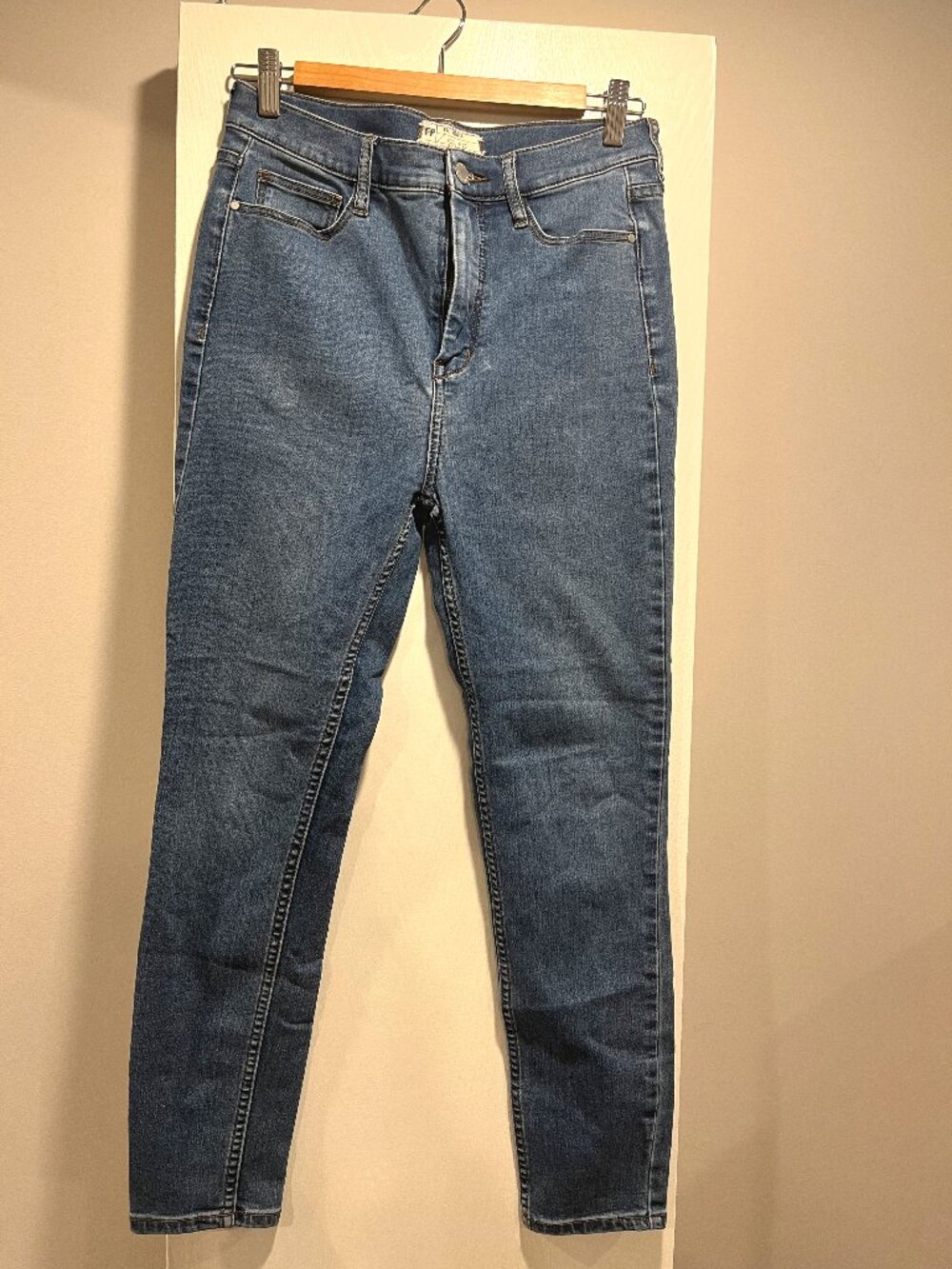 Free People High Rise Skinny Jeans We The Free Medium Wash Size 29 - Like New